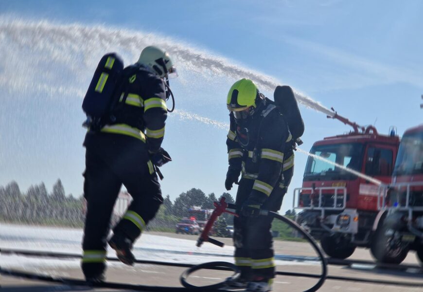 V Pardubicích cvičily složky IZS leteckou nehodu.