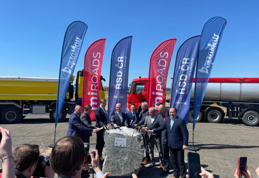 V pátek se začal budovat další úsek dálnice D35 z Janova do Opatovce