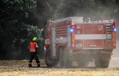 Hasiči měli přes víkend rušno. Nejčastěji likvidovali požáry polních porostů