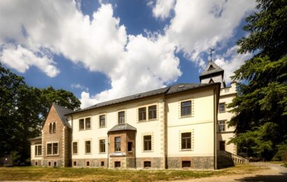 Kraj podpoří další revitalizaci Larischovy vily, ale i jiné památky