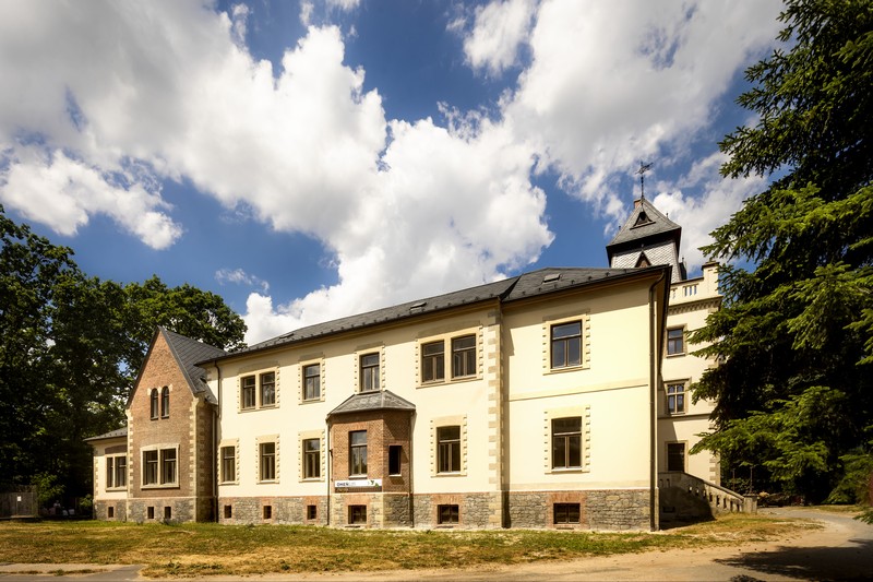 Kraj podpoří další revitalizaci Larischovy vily, ale i jiné památky