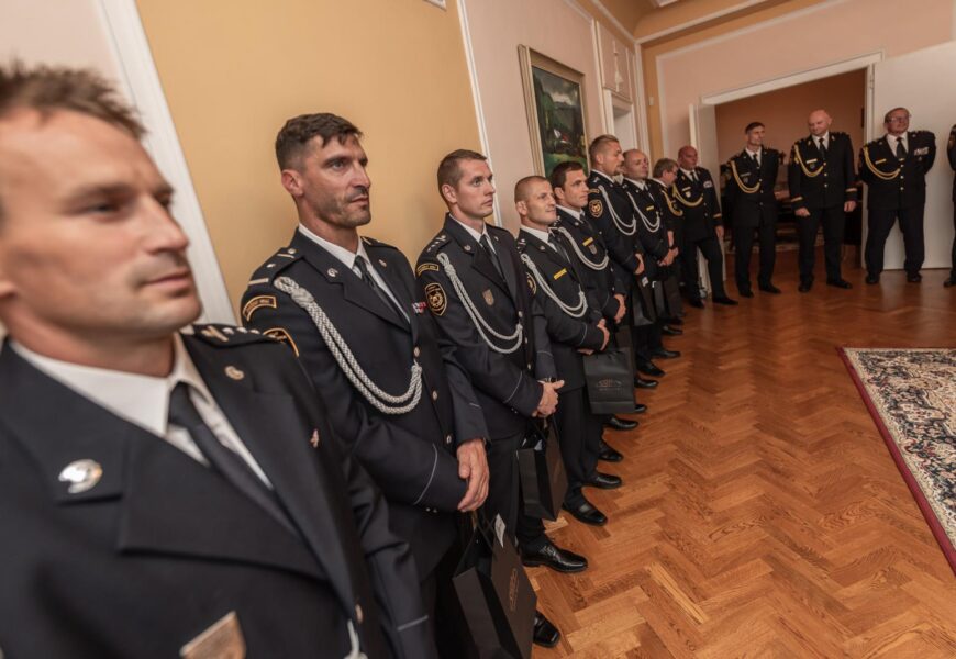 Hasičské sportovce z Pardubického kraje ocenil generální ředitel HZS ČR