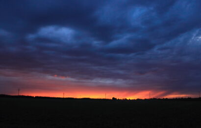 V Česku hrozí velmi silné bouřky. Mohou se vyskytnout i supercely a vyloučena nejsou ani tornáda