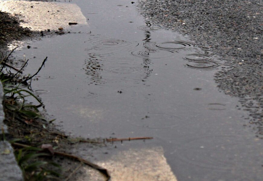 Meteorologové varovali před vydatnými dešti, není vyloučen ani vzestup hladin Meteorologové varovali před vydatnými dešti, není vyloučen ani vzestup hladin