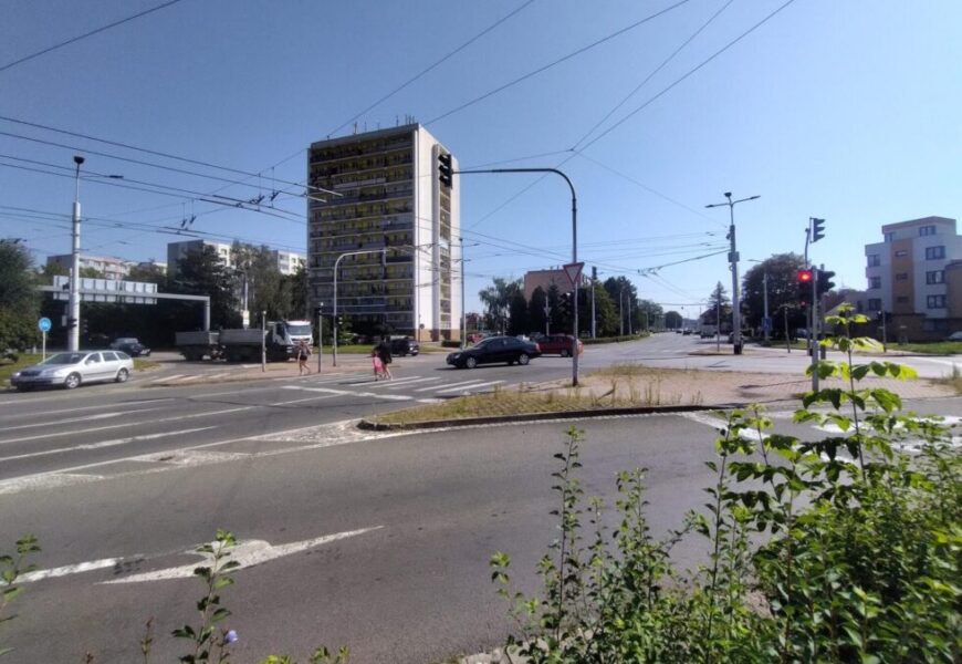 ŘSD zahájilo opravu křižovatky Dašická v Pardubicích