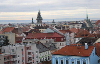 Vojenská policie a NCOZ zasahují i v Pardubicích