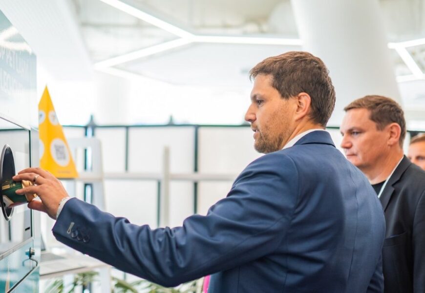 Novela zákona o obalech zavede zálohování PET lahví a plechovek. V úvaze je rok 2025 Novela zákona o obalech zavede zálohování PET lahví a plechovek. V úvaze je rok 2025