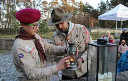 Betlémské světlo rozzářilo Památník Zámeček v Pardubicích