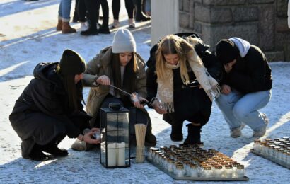 Na pardubickém Zámečku se rozhořelo 194 svíček za 194 obětí heydrichiády