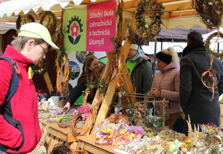 Velikonoce na zámku v Pardubicích vítaly jaro. Dorazili košíkáři, kováři i žáci středních škol