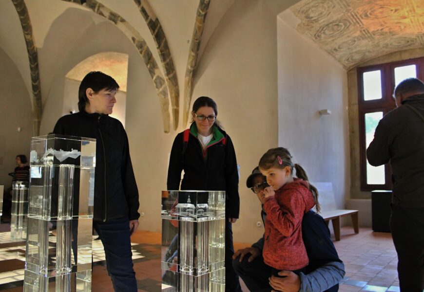 Festival muzejních nocí odstartoval na zámku v Pardubicích. Své brány otevřelo na 20 institucí