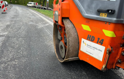 Ještě ekologičtější rekonstrukce. Kraj plánuje více používat recyklát při opravách silnic