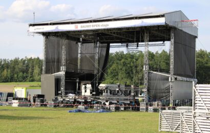 Dvě pódia, stánky a dobrá nálada. Festival Hrady CZ pod Kunětickou horou dnes odstartuje