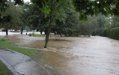 Parky v Pardubicích musí o víkendu zůstat zavřené.