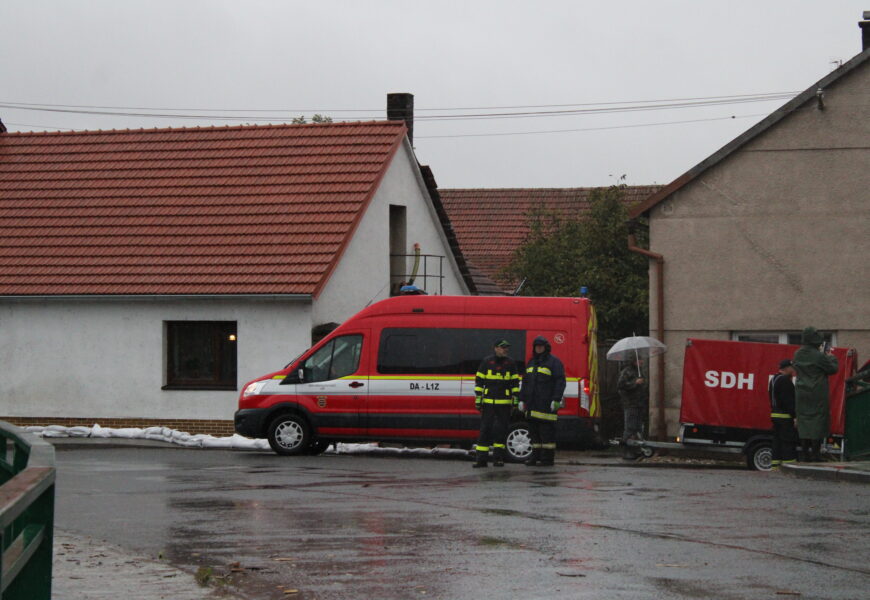 VIDEO: Hasiči měli o víkendu plné ruce práce. Nejvíce zasahovali na Chrudimsku