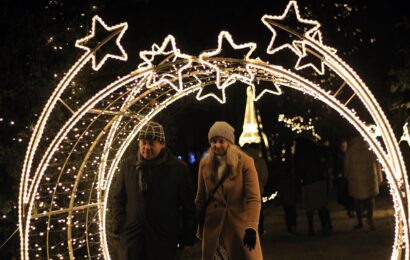 VIDEO: Na pardubickém zámku už Světla vyprávějí. Letos ve větším rozsahu