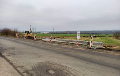 Oprava silnice mezi Třemošnicí a Ronovem nad Doubravou finišuje