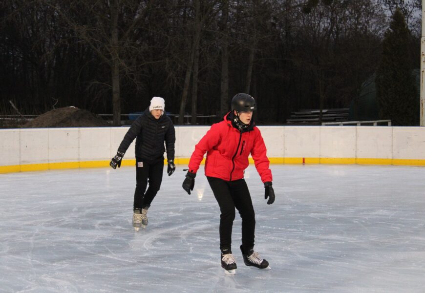 Kluziště na závodišti přes prázdniny navštívilo přes devět tisíc bruslařů