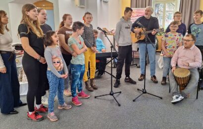 Na krajském úřadě proběhla tradiční adventní výstava, která spojila příjemné s užitečným