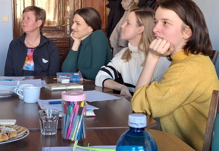 Jak v dnešní době motivovat k dobrovolnictví? Studenty třeba únikovou hrou