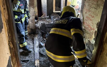 V Dolní Rovni zasahovali hasiči u požáru rodinného domu