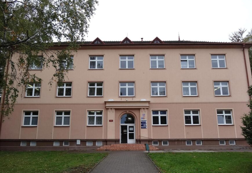 Nemocnice následné péče v Moravské Třebové připravuje rekonstrukci garáží