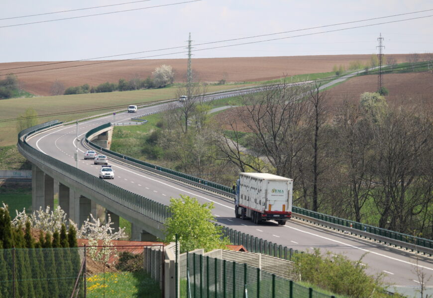 Na silnice v kraji přijde od SFDI 123 milionů korun. Kraj žádá příspěvek jako v loňském roce