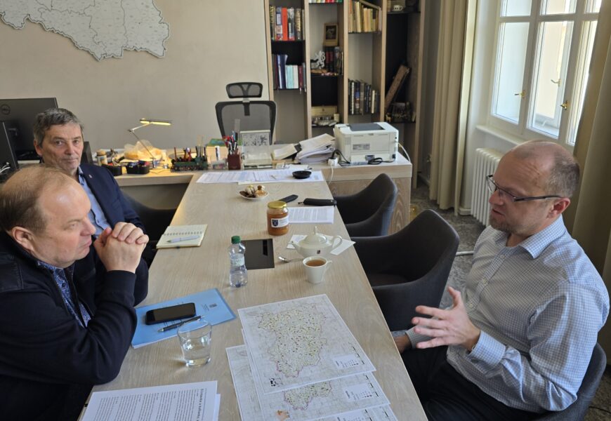 Zemědělské školy v Pardubickém kraji zpřísňují režim na školních statcích. Důvodem jsou  souvislosti se slintavkou a kulhavkou