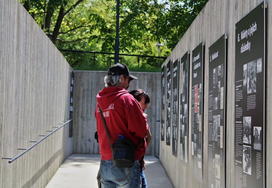 VIDEO: Památník Zámeček Pardubice připomíná 80. výročí konce války prostřednictvím výstavy a přednášek