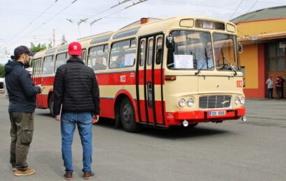 VIDEO: Pardubický Dopravní podnik oslavil 75. výročí. Den otevřených dveří odhalil jeho prostory