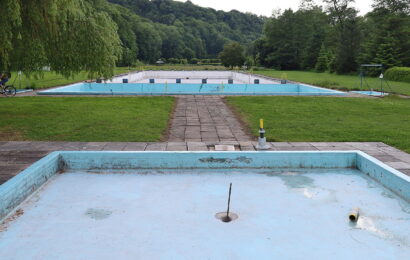 Rekonstrukce unikátního koupaliště v Brandýse nad Orlicí pokračuje