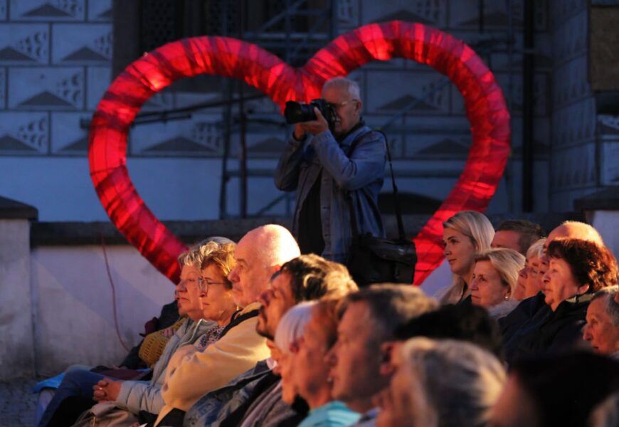 VIDEO: Festival Pernštejnlove slaví 10 let a opět nabízí různá témata lásky