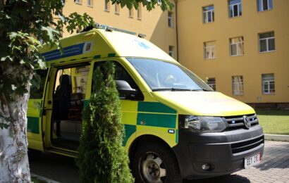 Krajská sanitka bude pomáhat pacientům v ukrajinském Zakarpatí Krajská sanitka bude pomáhat pacientům v ukrajinském Zakarpatí