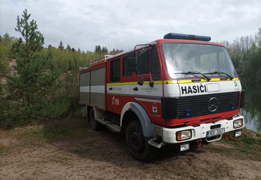 Prosečtí hasiči darují vyřazené hasičské auto do Albánie