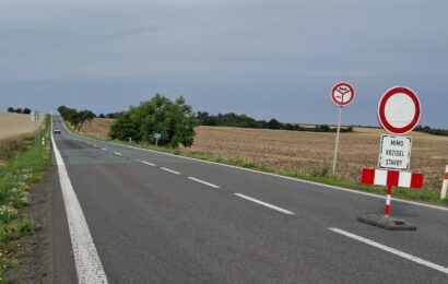 Oprava silnice I/17 v oblasti Podhořan bude zahájena. Řidiči budou muset po objížďkách