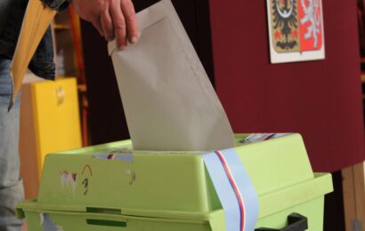 Volby se blíží. Připomeňte si platnost občanského průkazu i pasu