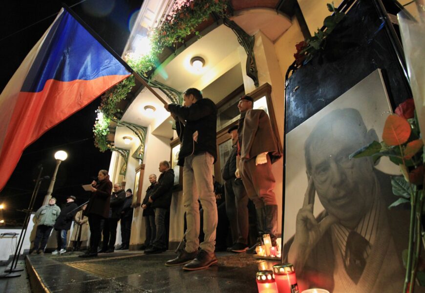 VIDEO: V Pardubicích si připomněli 36. výročí Sametové revoluce