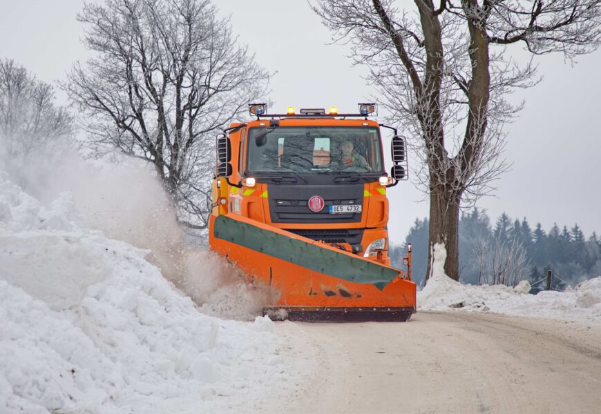 Letošní zima je pro silničáře v Pardubickém kraji náročnější než v minulých letech