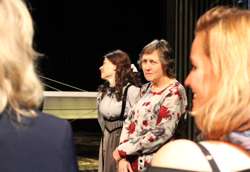 VIDEO: Noc divadel v Pardubicích představila muzikál i zákulisí