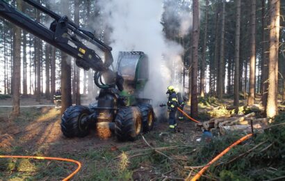 Požár harvestoru u Pomezí způsobil škodu přes pět milionů korun
