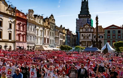 Pardubice žijí hokejem. Finále extraligy se bude promítat opět na Pernštýnském náměstí