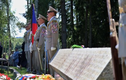 VIDEO: Pietní akt v Ležákách připomněl odkaz obětí i aktuálnost historické paměti