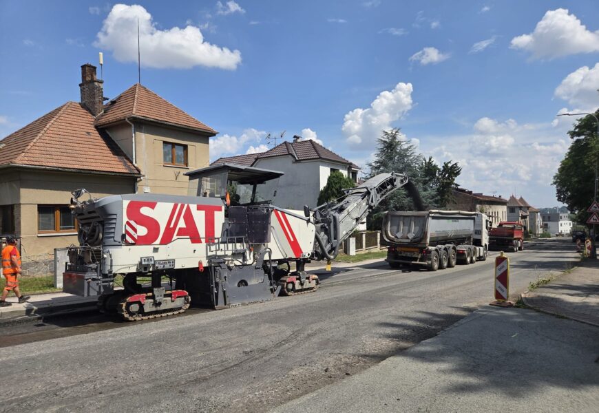 Oprava silnice I/17 Chrudim–Markovice skončí do konce měsíce
