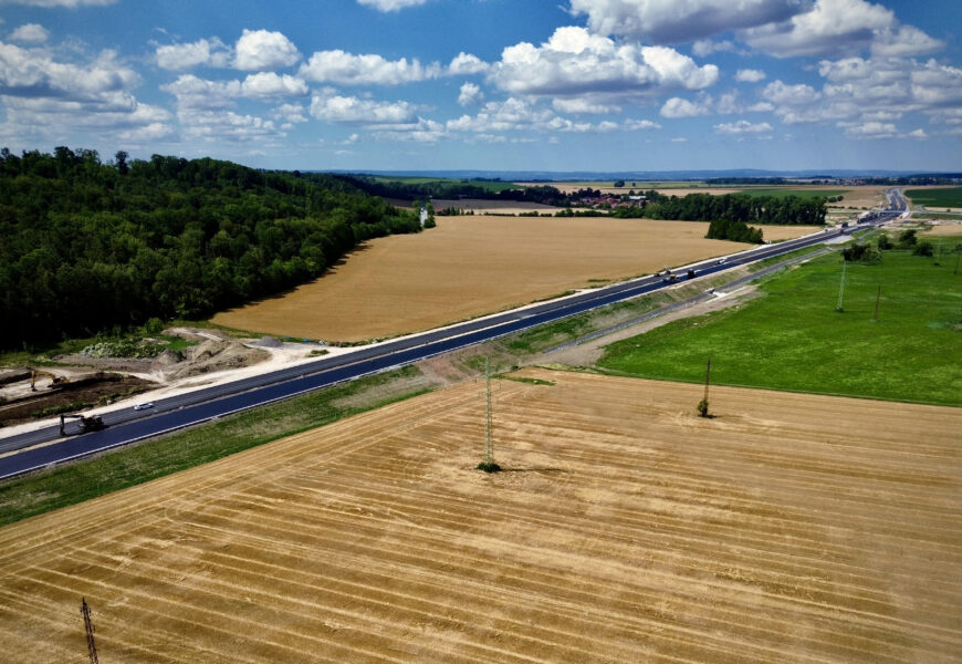 VIDEO: Nová D35 se otevírá za týden: Podívejte se na video z dronu VIDEO: Nová D35 se otevírá za týden: Podívejte se na video z dronu
