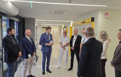 Nové zázemí Pardubické nemocnice: Ministr Vojtěch řešil budoucnost péče