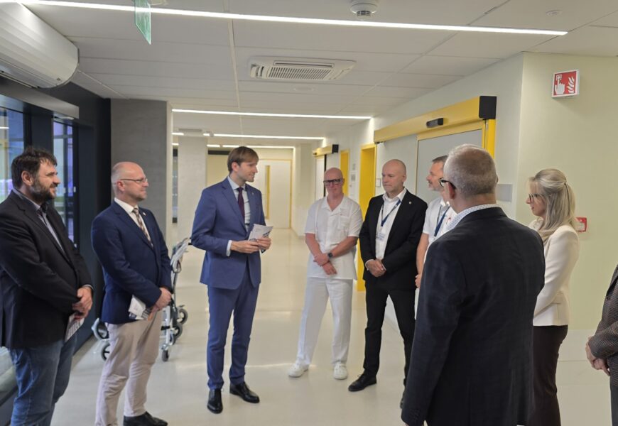 Nové zázemí Pardubické nemocnice: Ministr Vojtěch řešil budoucnost péče