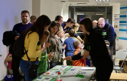 VIDEO: Univerzitu v Pardubicích zaplnila věda. Lákali roboti a operační sál