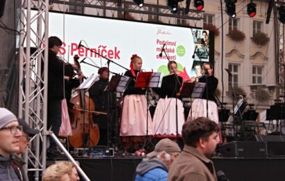 VIDEO: Už zítra odstartují Podzimní městské slavnosti. Pardubice čekají koncerty, koně i ohňostroj