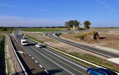 VIDEO: Dostavba křižovatky u Medlešic finišuje. Řidičům se má za pár dní otevřít